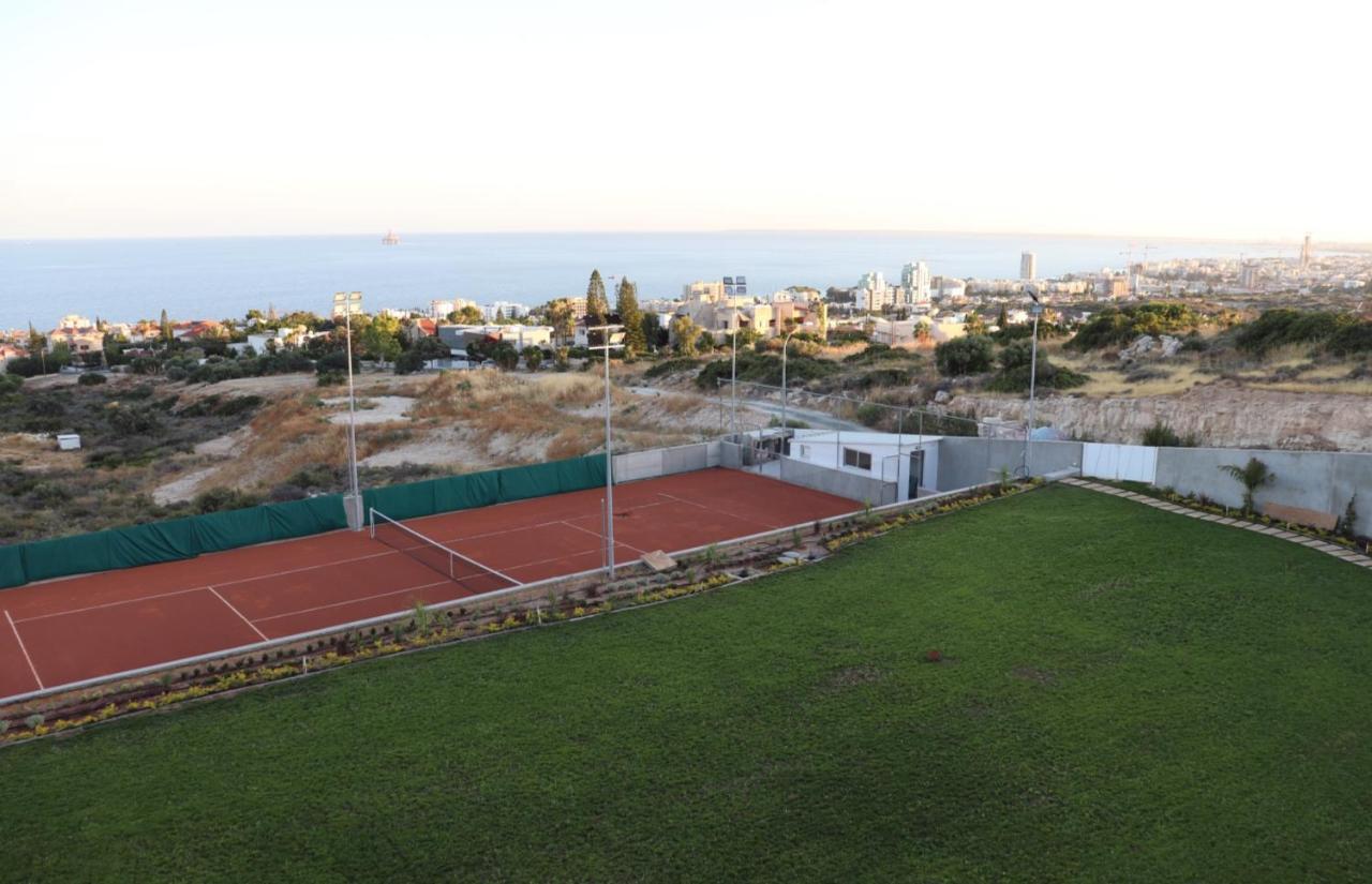 Yellow Studio Brand New Limassol Exterior photo